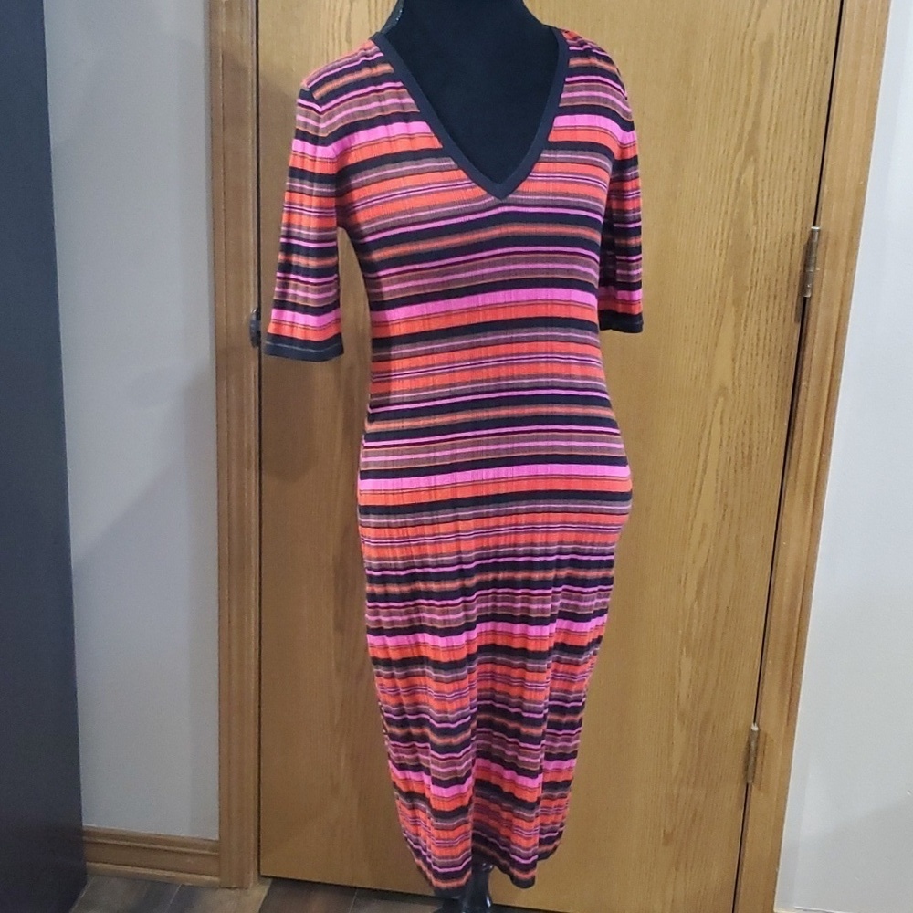 Trina turk knit striped 1/2 sleeve red punk brown black v neck dress